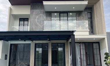 Li96 Dijual Rumah Mewah Brand New Pakuwon City Surabaya