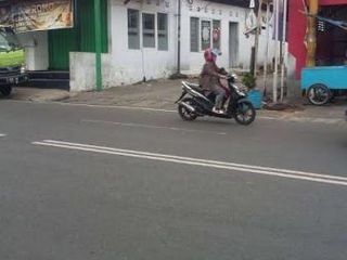 Dijual rumah tua tanah + kios ujung Berung MAINROAD