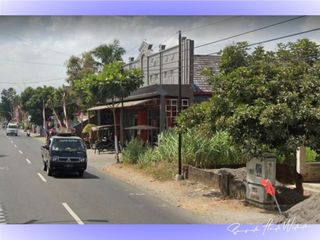 Toko dan penginapan di Kanigoro Blitar