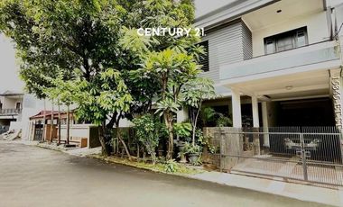 Dijual Rumah Siap Huni  Nyaman Di Sektor 9 Bintaro