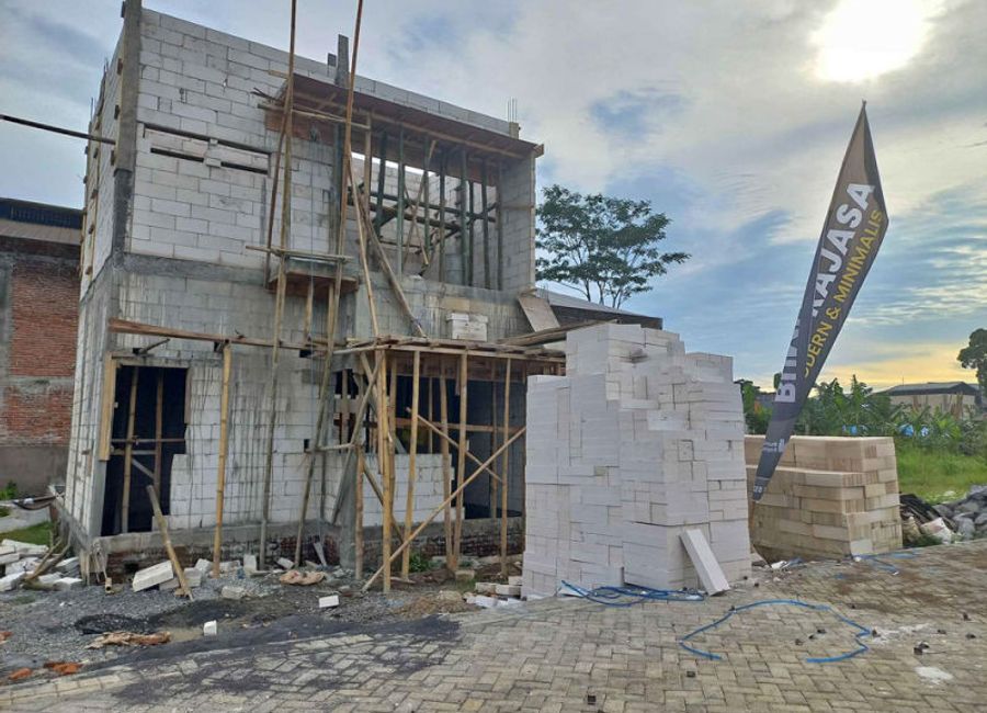 Rumah 2 lantai lokasi strategis poros jalan raya di bumiayu | Lamudi.co.id