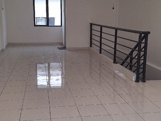 RUKO  2 LANTAI BAGUS BUAT USAHA DAN KANTOR  MNTC LIPPO CIKARANG