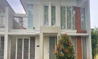 2094 Jual Rumah Baru Siap Huni di Pakuwon City Surabaya