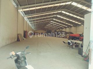 Gudang Taman Tekno BSD Luas dan Siap Huni