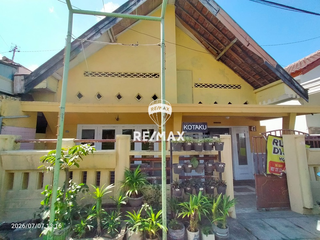 DIJUAL CEPAT! RUMAH BANGUNAN LAMA, KAMPUNG MELAYU-BANYUANGI*