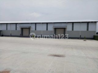 Gudang Di Komp. Pergudangan dan Daerah Industri