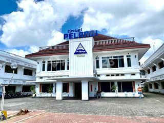 Hotel Pelangi Letak Strategis 2 Lantai 75 Kamar Kota Malang