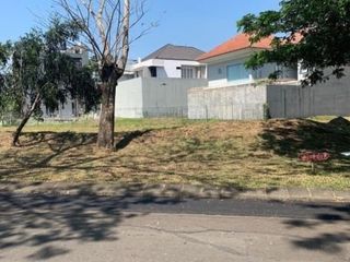 TANAH Dekat Universitas Ciputra, Strategis