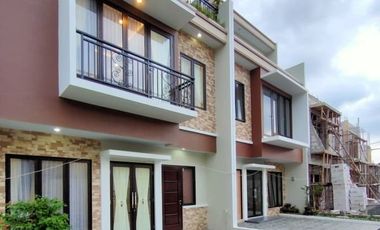 RUMAH MURAH 3 LANTAI SIAP HUNI CLUSTER EKSKLUSIF LOKASI STRATEGIS DI WIBAWA MUKTI JATIASIH BEKASI