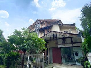 Rumah dalam Komplek Selangkah ke MRT Lebak Bulus, Jakarta Selatan