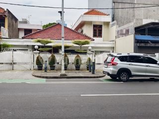Rumah di Kawasan Elite, Premium Cocok untuk Cafe, Restaurant