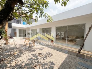 For Lease:2- Bedrooms Minimalist Modern Brand New House On Beachside Sanur