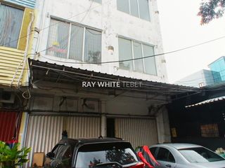 Dijual Melalui Lelang - Ruko 3 Lantai di Pejaten Raya, Jakarta Selatan