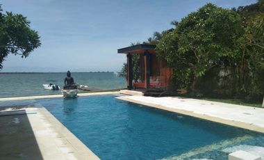 Luxurious Beachfront Lifestyle Villa - Freehold, Nusa Dua