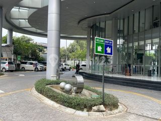 Ruang kantor bagus baru renovasi di GP Plaza Slipi