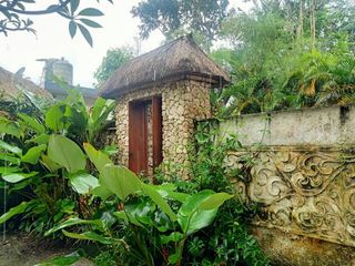 VILLA MEWAH VIEW SAWAH DAN AIR TERJUN DI KUTUH BALI