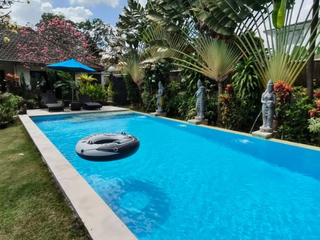 VILLA SPACIOUS GARDEN WITH 5 BEDROOM IN UMALAS KEROBOKAN BADUNG