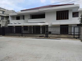 Rumah Sunter Agung Indah Dkt Danau Sunter Lt.1.152 M2 bisa Utk Kantor