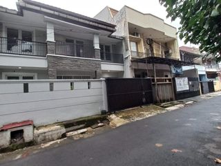 Rumah Disewakan 5 KT di Tebet Jaksel - Akses Jalan 2 Mobil