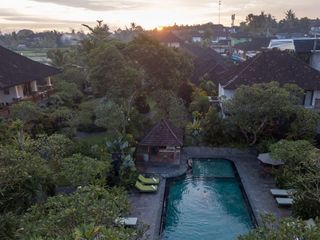 HARGA MIRING... DIJUAL HOTEL MEGAH DAN MEWAH MASIH OPERASIONAL DI UBUD BALI
