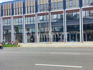 Ruko Baru Lantai di BSD Kencana Loka, Strategis