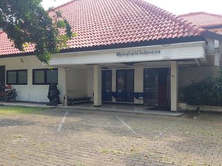 Turun Harga Lagi! Dijual Rumah, Jl. Penjernihan, Jakarta Pusat. Cocok untuk Commercial maupun Residensial! For Sale!!