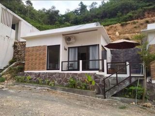 HUNIAN ASIK DENGAN PRIVET POOL FULL FURNISHED VIEW PANTAI DI YOGYAKARTA