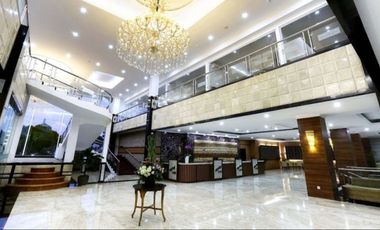 Hotel Grand Asrilia, Hotel Bintang 4, Jalan Pelajar Pejuang, Tengah Kota Bandung