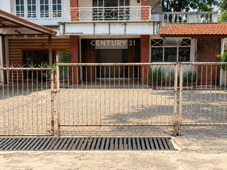 Dijual Tempat Usaha Strategis Pinggir Jalan Di Lebak Bulus