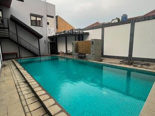 Disewa Rumah Bagus Di Ciputat Cluster Full Furnished Ada Pool