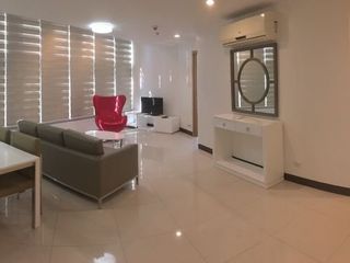 Spacious 2brw PS Fully Furnish Condo in Makati One Central Condo Salcedo Village