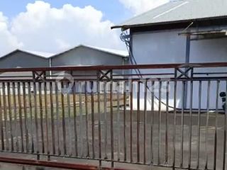Pabrik dengan Tanah Luas Dijual Murah Lokasi Benjeng