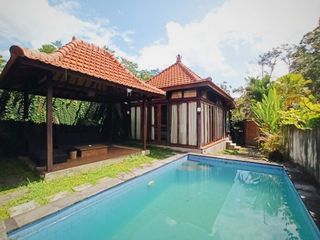 DIJUAL CEPAT HARGA MIRING VILLA MEWAH DI GIANYAR BALI