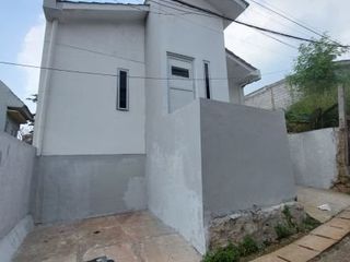 Rumah 1 lantai siap huni non komplek dekat alfamidi super limo