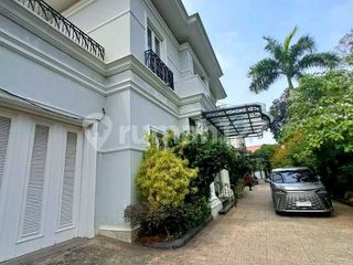 Rumah Mewah 2 Lantai di Kebayoran Baru Lokasi Prime