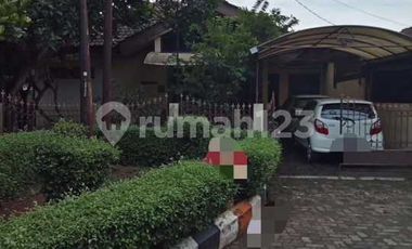 Rumah 1 Lantai Dengan Tanah Luas di Pamulang