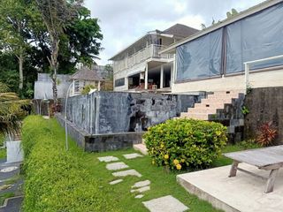 MILIKI SEGERA VILLA STYLIST FULL FURNISHED DEKAT PANTAI
