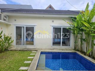 Beachside 2-Bedrooms Minimalist Villa For Rent