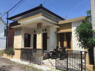 RUMAH SIAP HUNI HARGA MIRING DEKAT JALAN UTAMA GATSU