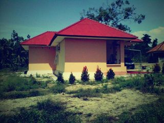 Rumah Halaman Luas di Kayu Besi Namang Bangka Tengah