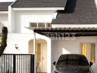 Rumah Cantik Siap Huni Lokasi Strategis Cinere, Depok