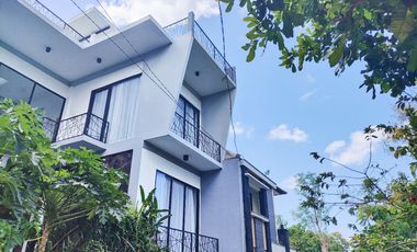 Villa 4 Lantai Hanya 2,5M Dijamin Profitable di Jimbaran, Badung