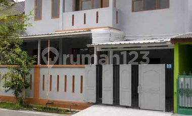 Rumah di Pusat Kota Dekat Pacific Mall