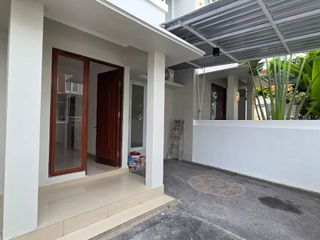 DIJUAL - Rumah Minimalis Modern di Grand Srikandi Mansion, Munggu