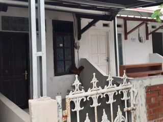 Disewakan Rumah 4 petak akses 2 mobil Kranji Bekasi dkt Stasiun &amp; Jl Raya Tol dkt Jakarta