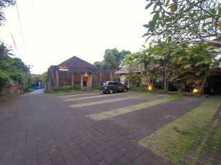 DIJUAL HOTEL MEWAH DI SAMPING MUSEUM BLANCO UBUD