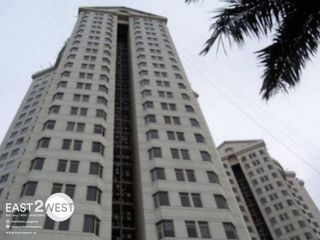 Dijual Apartemen Slipi Jakarta Barat Type 3BR Lantai 11 Unfurnished Lokasi Strategis Harga Murah
