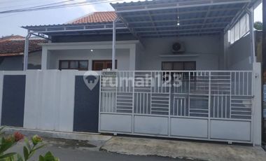 Rumah Baru Siap Huni di Pusat Kota Dekat Starbucks