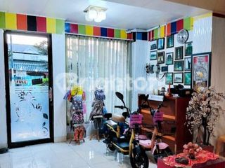 HOMESTAY DI JANTUNG KOTA