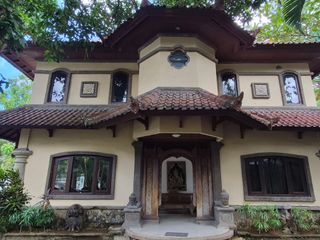 Freehold - Authentic Bali Architecture Villa in Umalas - Spacious Property with Pool, Bali
